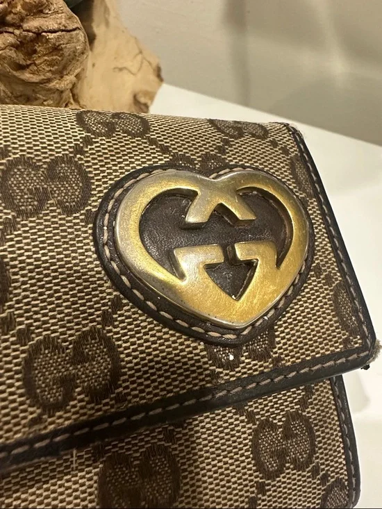 Gucci Guccisima Heart Logo Continental Wallet/Wallet on Chain With Cards - Picture 6 of 8